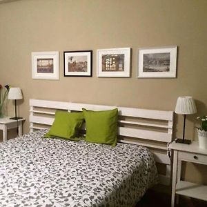 Uitgebreide Kamer met een Queen Size Bed